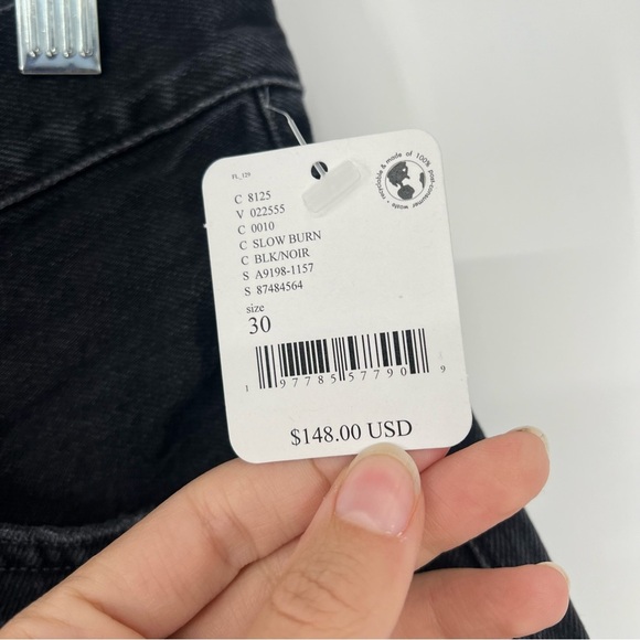 AGOLDE Mila Vintage Black Classic High Rise Denim Shorts in "Slow Burn" 30 NWT - Picture 3 of 9